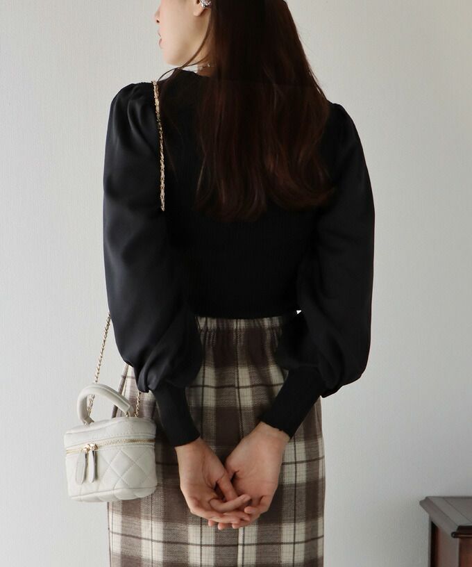 日本 BLUE EAST - V領羅紋拼接泡泡長袖上衣-藍灰