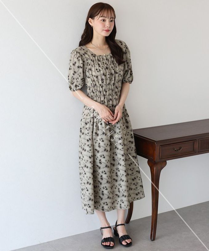日本 BLUE EAST - 水墨感花卉束腰泡泡袖洋裝-棕綠 (M)