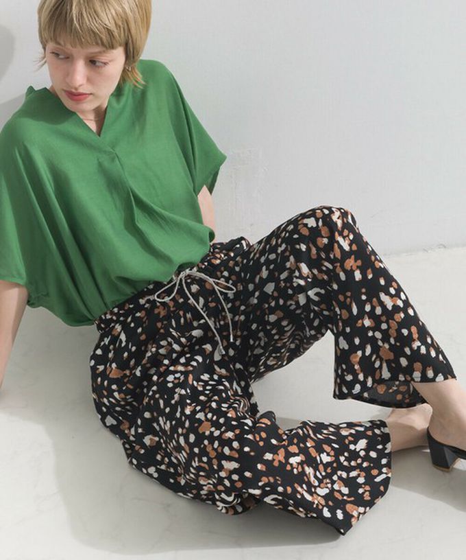 日本 le colis - [人氣款]個性派印花輕盈寬褲-斑點-黑