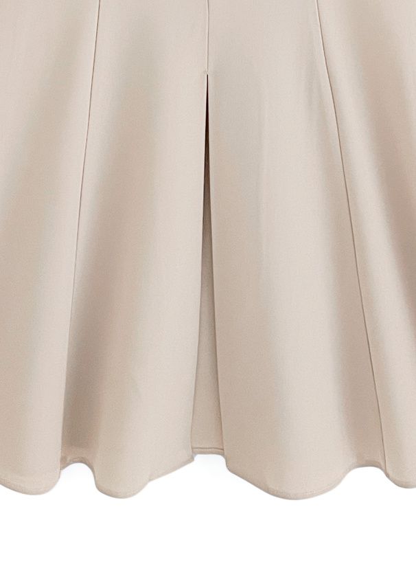 日本 GRL - 顯瘦剪裁魚尾吊帶裙-淺米杏