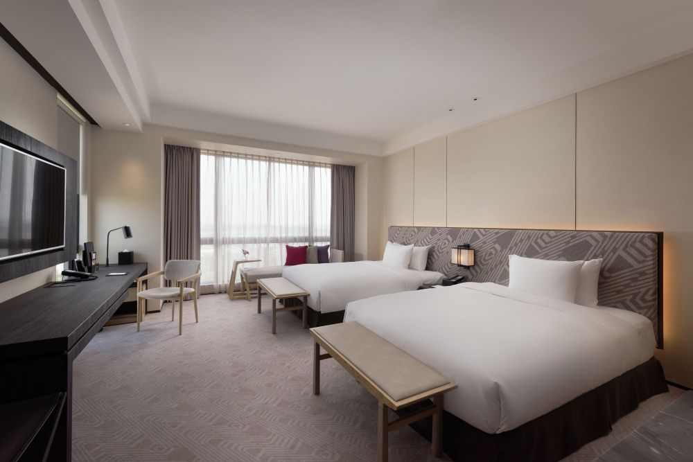 台南大員皇冠四人房2大1小$4299起 指定平日