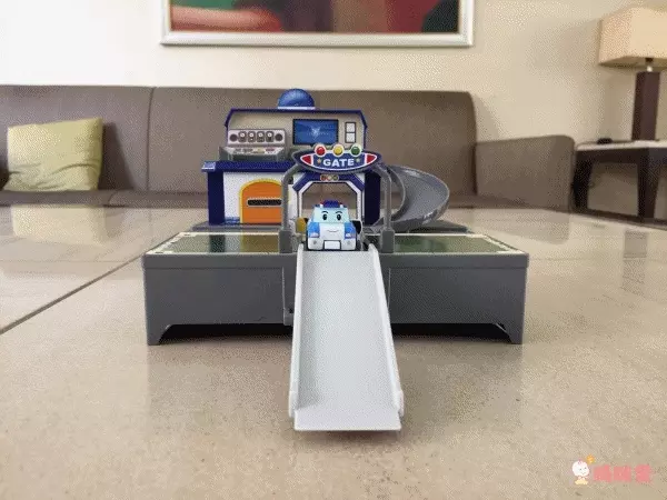 POLI 波力救援小英雄 - 波力迷你基地-附1吋迷你波力合金車1台