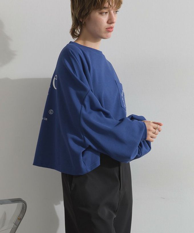 日本 Lupilien - 背後英文印花寬鬆休閒短版上衣-卡啡