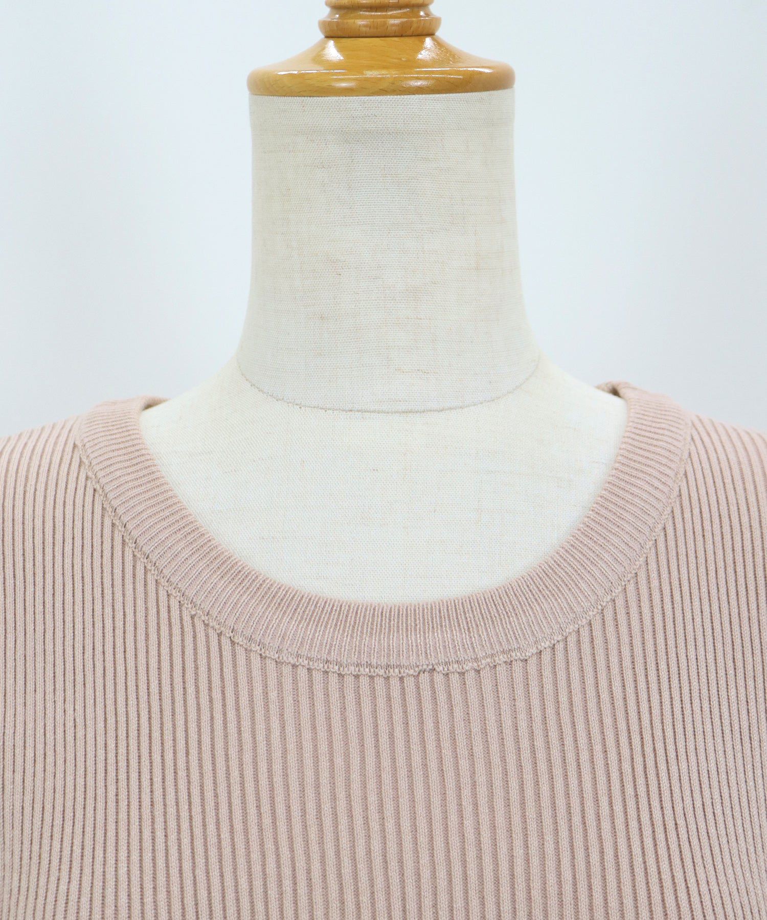 日本 BLUE EAST - 圓領金釦羅紋短袖上衣-白