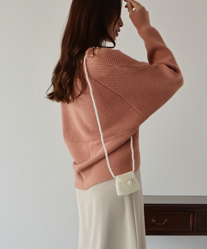 日本 BLUE EAST - 柔美交叉短版針織毛衣-淺灰