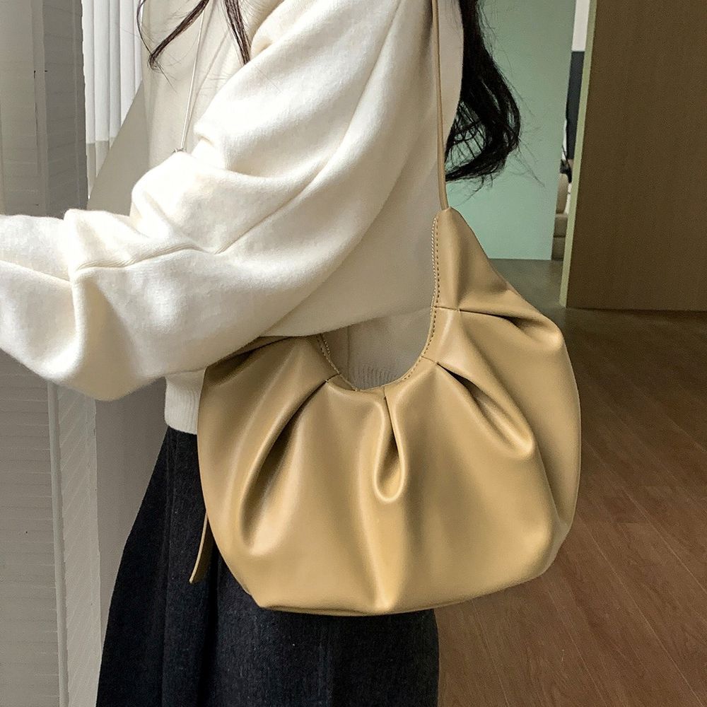 韓系小眾皺摺牛角皮革肩背/斜背包-卡其杏