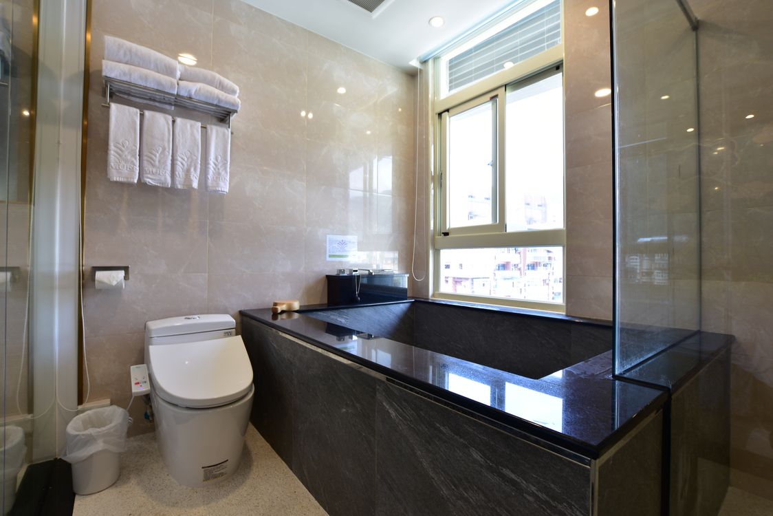 礁溪沐恩溫泉渡假飯店雙館聯合↘一泊一食３５折