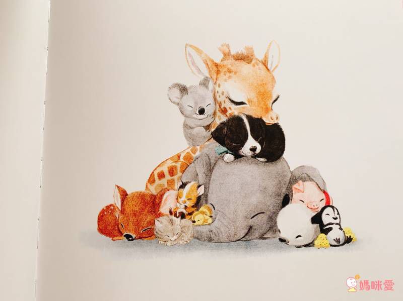 亞馬遜讀者 5 星推薦★ 迪士尼首席藝術家暖暖療癒系繪本❤ 親親寶貝