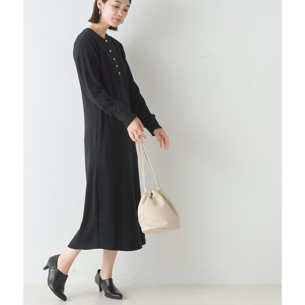 日本 OMNES - 圓領華夫格紋長袖洋裝-黑