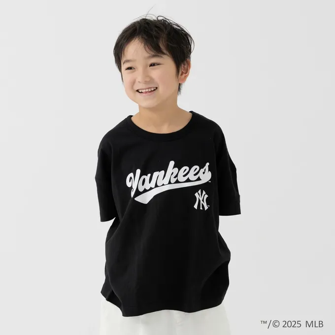 日本 Chil2 - MLB聯名 100%棉落肩短袖上衣-紐約洋基-黑