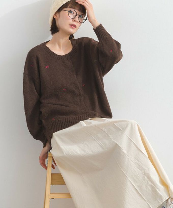 日本 Lupilien - 低調小花刺繡圓領開襟針織外套-深藍