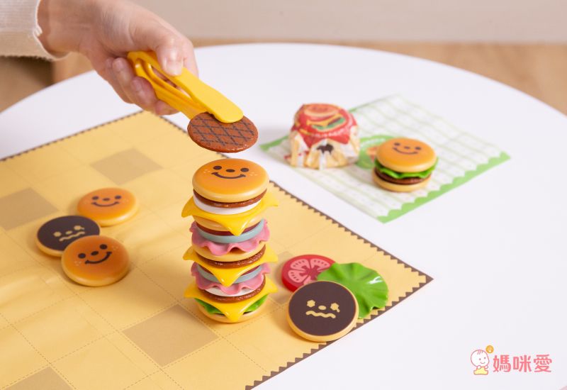 漢堡疊疊樂、BBQ串燒組合【日本EYEUP益智桌遊】