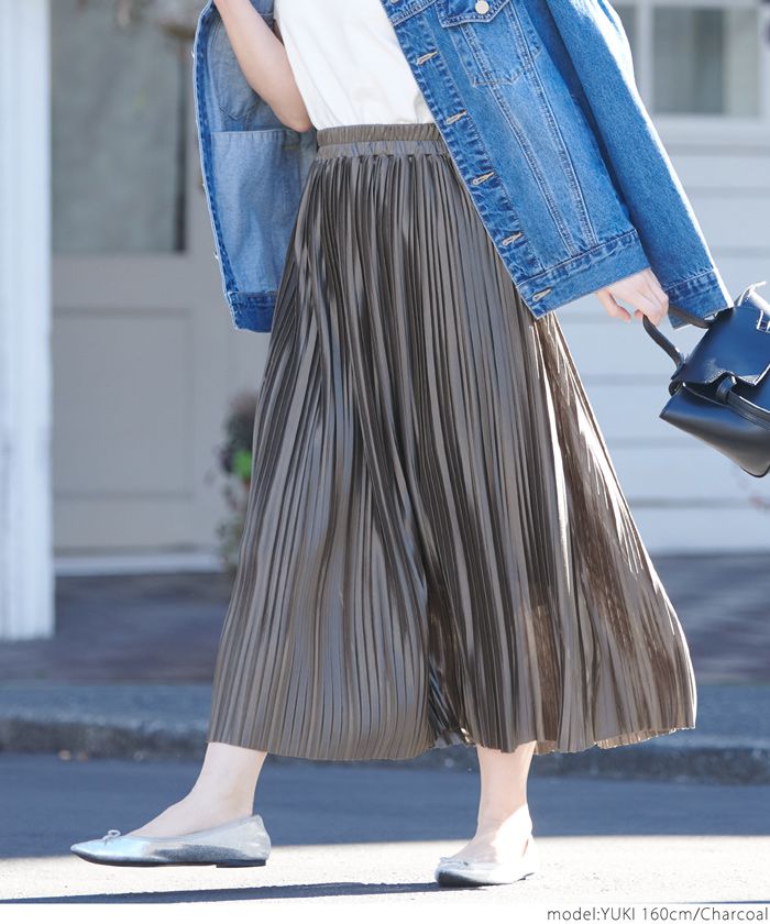 日本 COCA - [定番] 光澤百搭百褶長裙-卡其