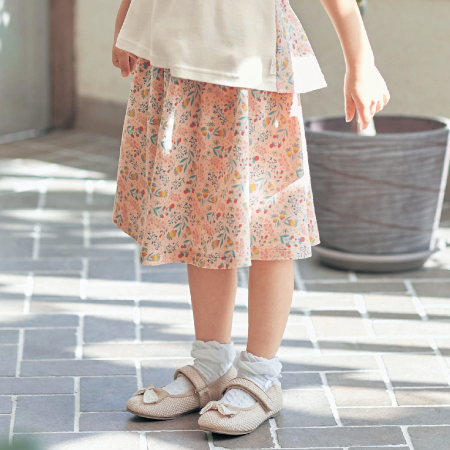 日本千趣會 - 北歐滿版印花純棉短裙-小雛菊-粉