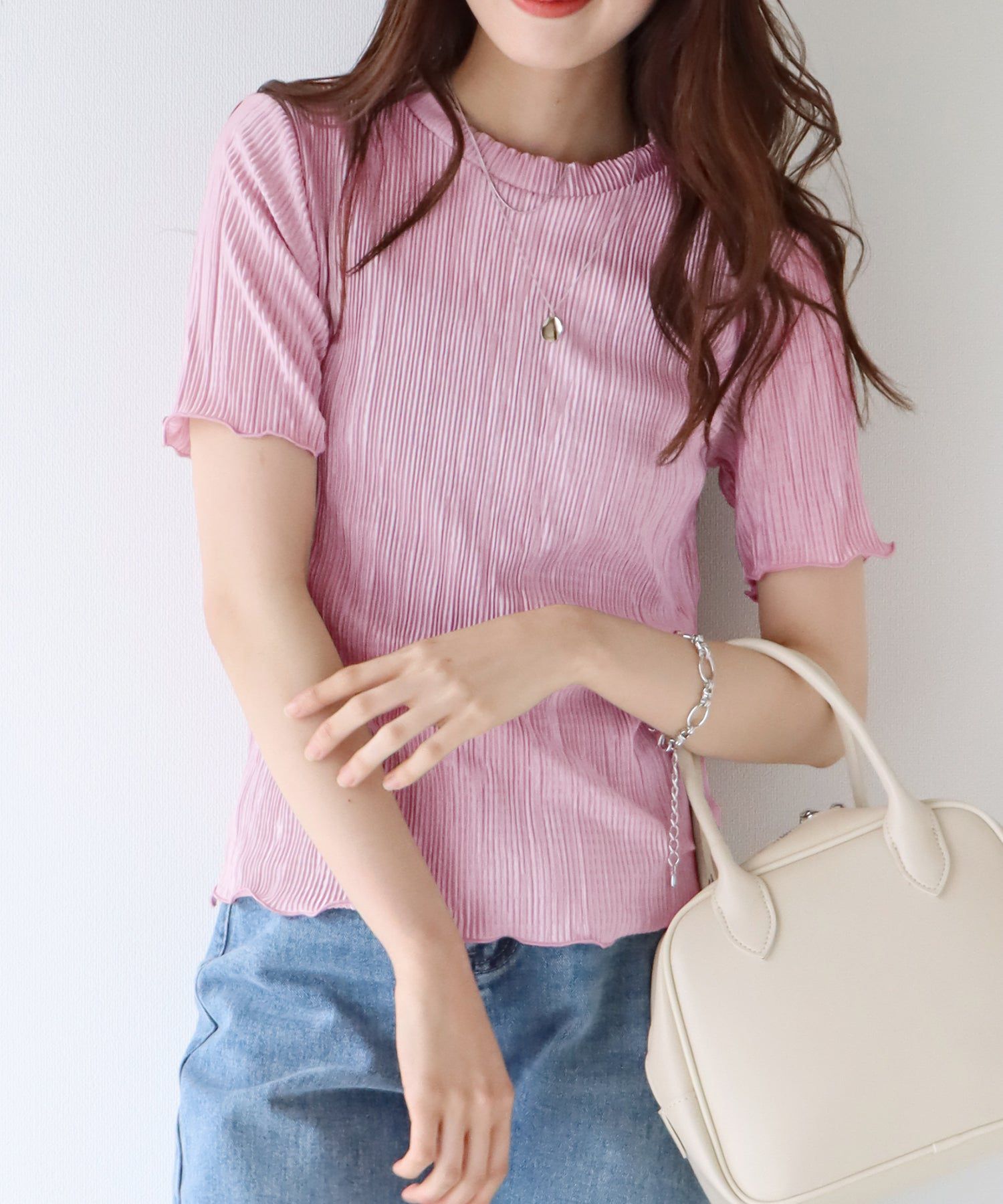 日本 BLUE EAST - 圓領貝殼紋光澤短袖上衣-卡其