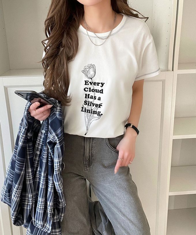 日本 Classical Elf - 花朵標語刺繡短袖上衣-淺粉紅