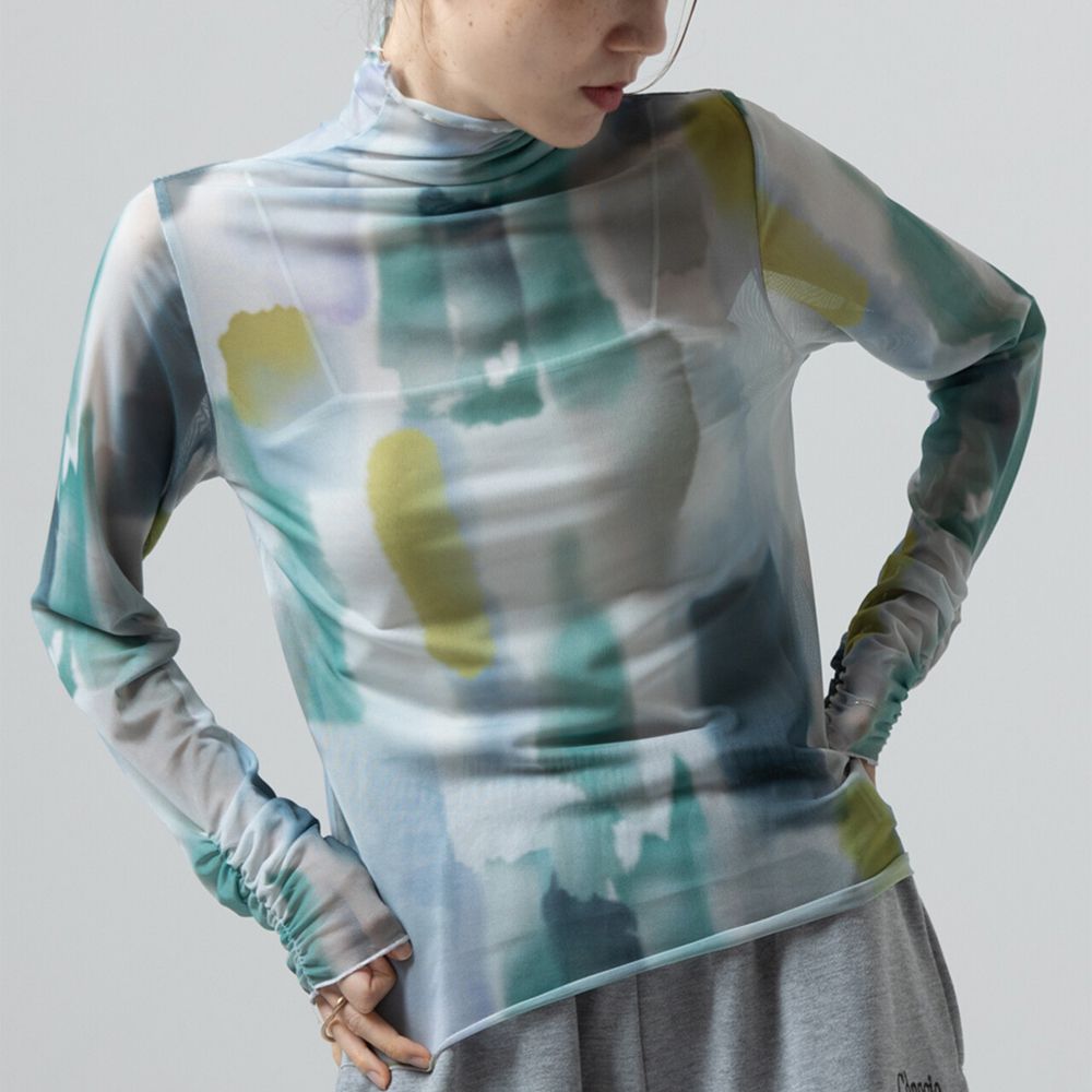水彩畫風透膚皺摺高領長袖上衣-水藍x綠系