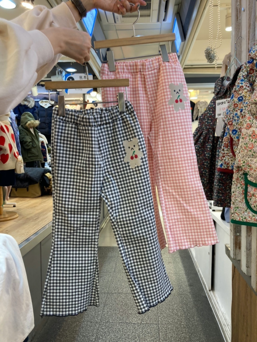 韓國 Orange Mom - 櫻桃熊格子彈力微喇叭褲-粉紅