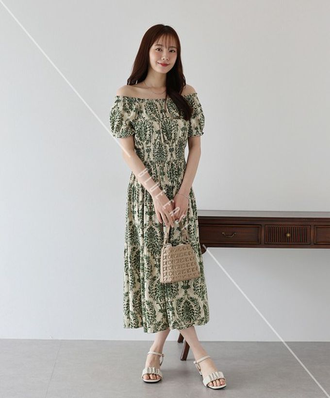 日本 BLUE EAST - 一字領2way露肩迷人短袖洋裝-典雅葉子-黑 (M)