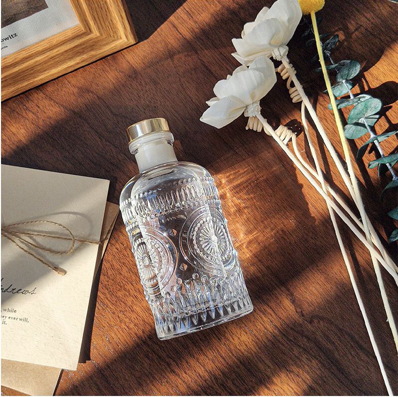 永生花款法式浮雕太陽紋玻璃瓶-室內精油香氛組-花果秘境-五星級高級飯店指定琥珀玫瑰木花果甜香-200 mL