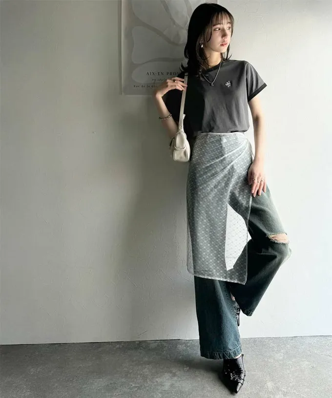 日本 Classical Elf - logo刺繡滾邊光澤感短袖T恤-白