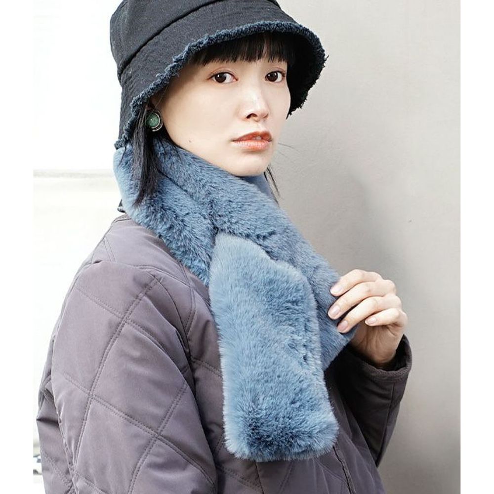 日本 zootie - 柔軟長刷毛交叉保暖圍巾-藍