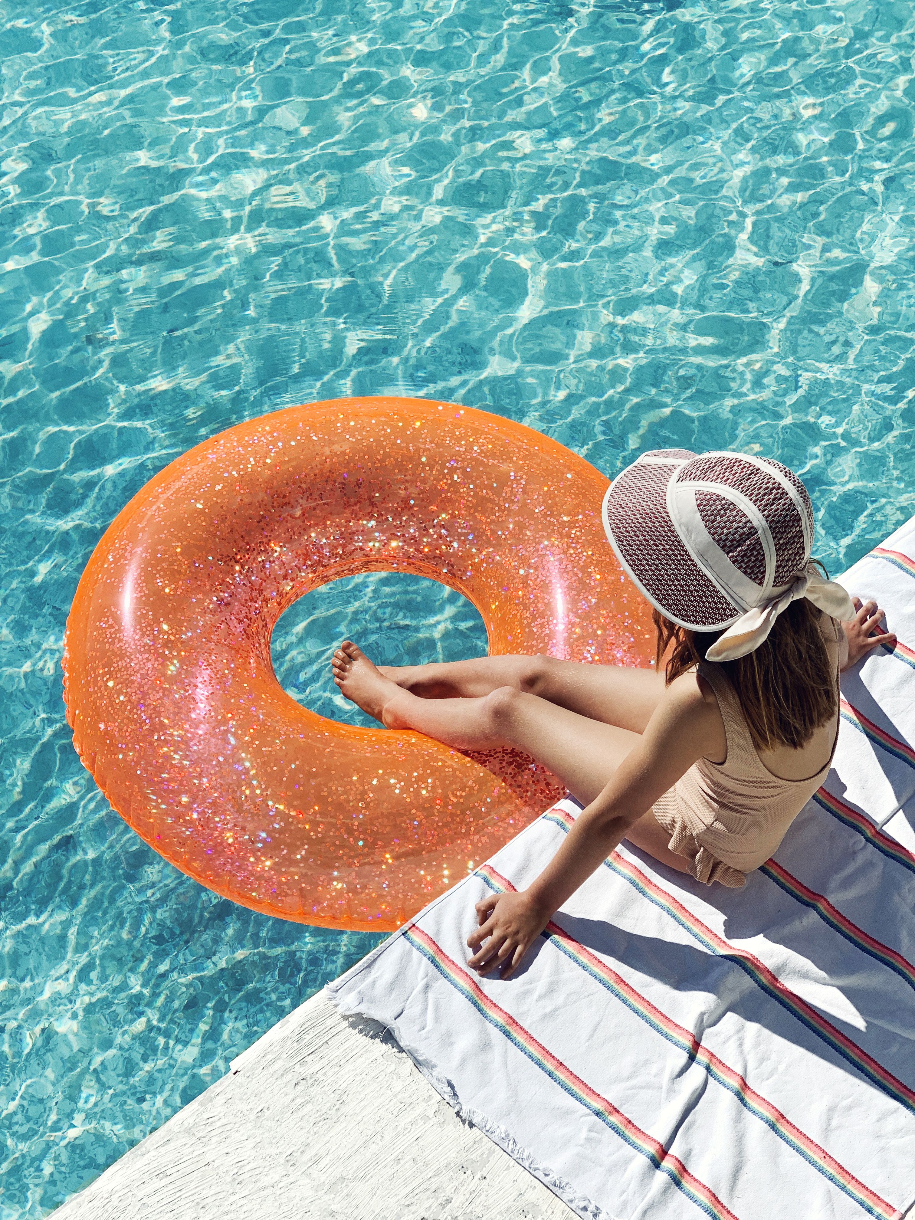 澳洲 Sunnylife - 大人泳圈-珊瑚紅亮片-110 x 110 x 35公分