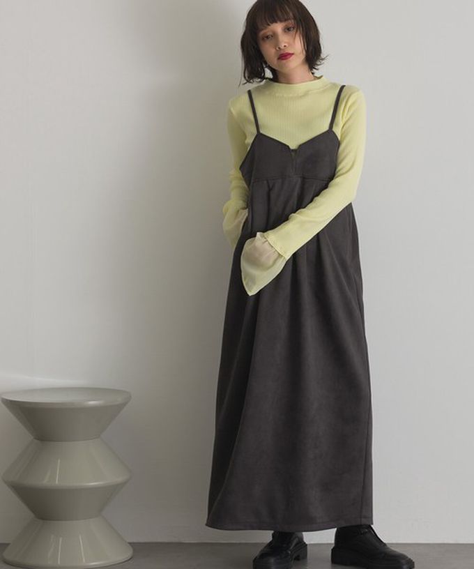 日本 ELENCARE DUE - 柔美垂墜感優雅絨面吊帶洋裝-象牙米