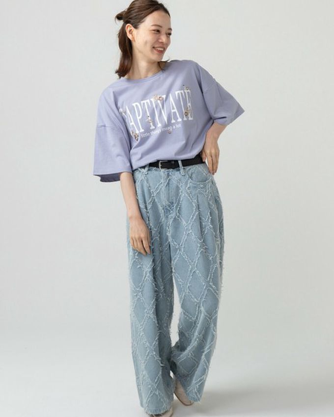 日本 gleam - 花朵刺繡英文標語天竺棉短袖T恤-白