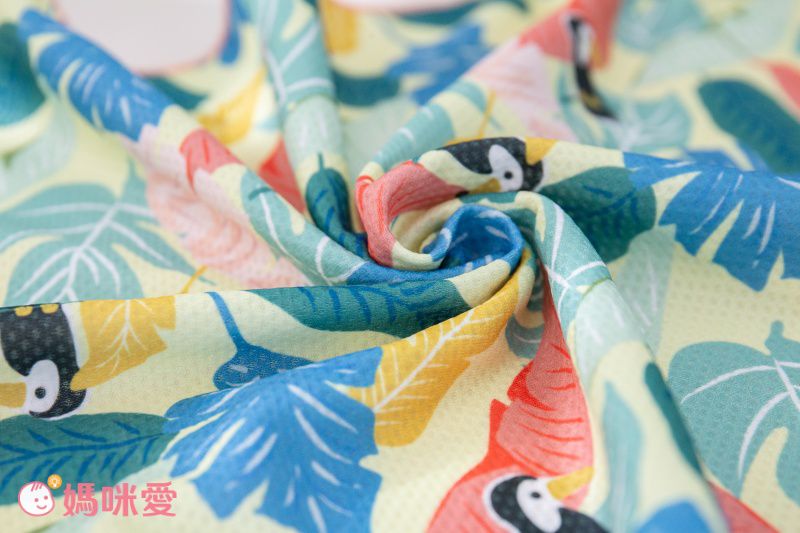 日本 LIV HEART - 抗UV水涼感巾(附收納罐)-鯨鯊兄弟-水藍 (30x100cm)