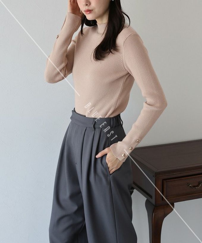 日本 BLUE EAST - 愛心金釦羅紋小高領長袖上衣-黑