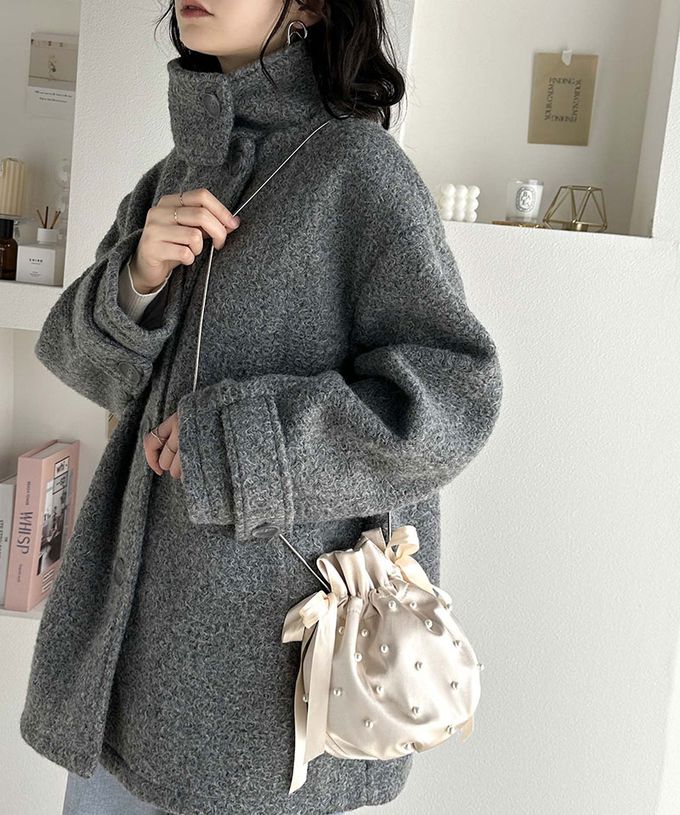 日本 Classical Elf - mily bilet 華麗緞面珍珠束口側背小包-象牙白