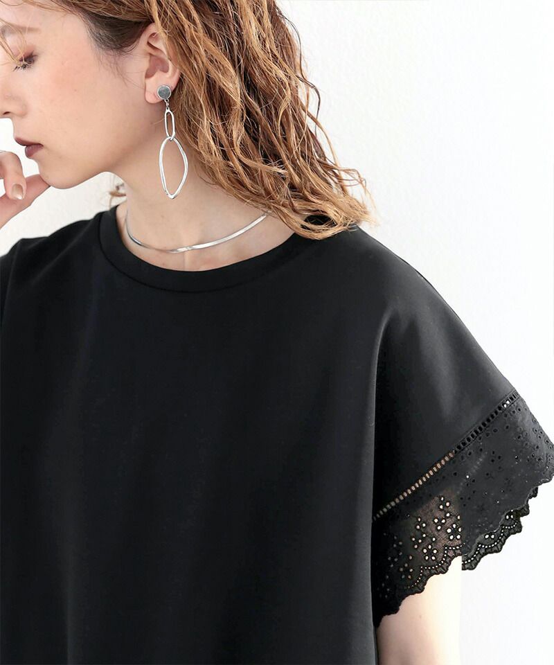 日本 Classical Elf - 100%棉 透氣蕾絲拼接短袖上衣-灰米