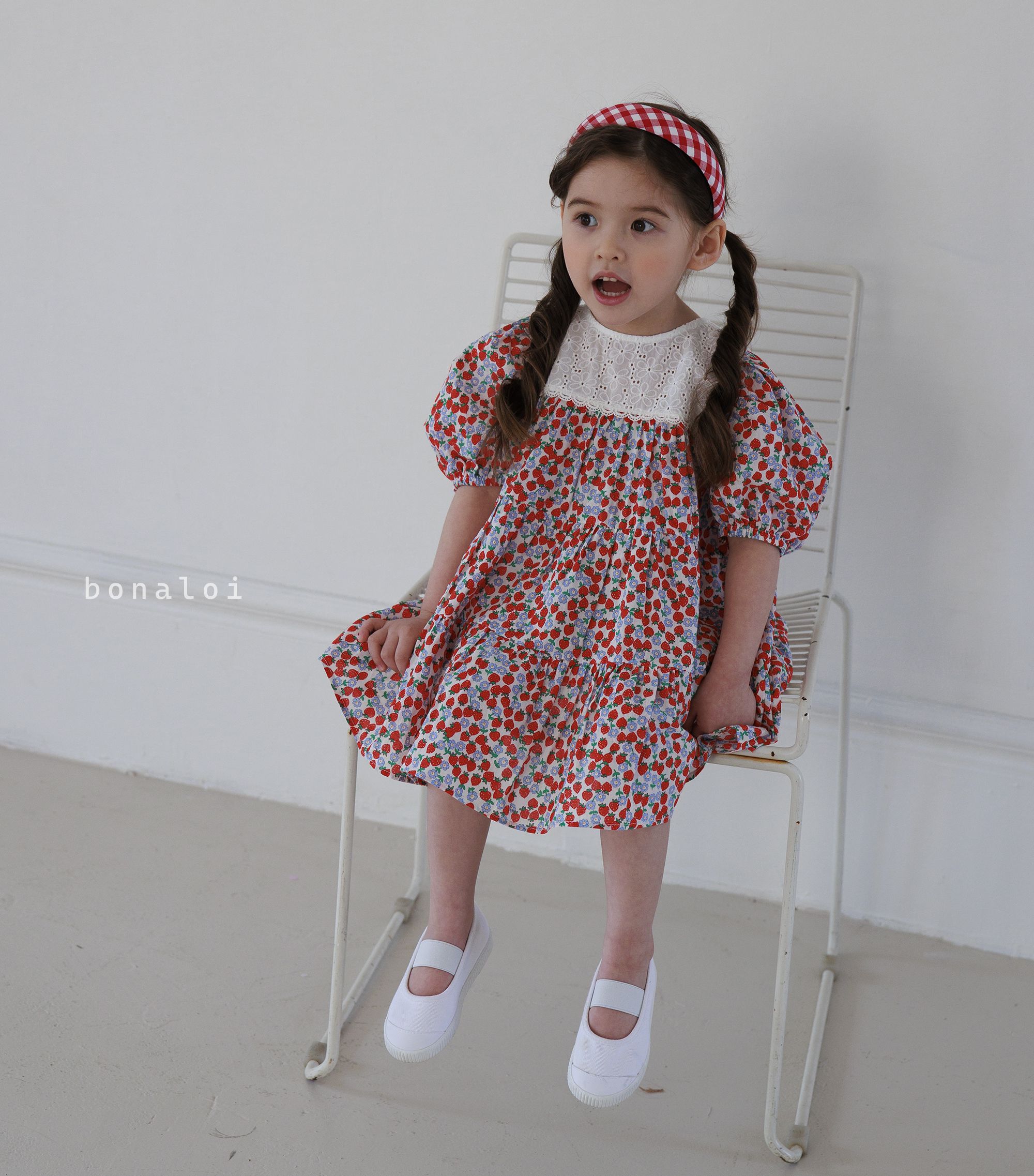 韓國 Bonaloi - 胸前雕花鏤空花朵洋裝-紅