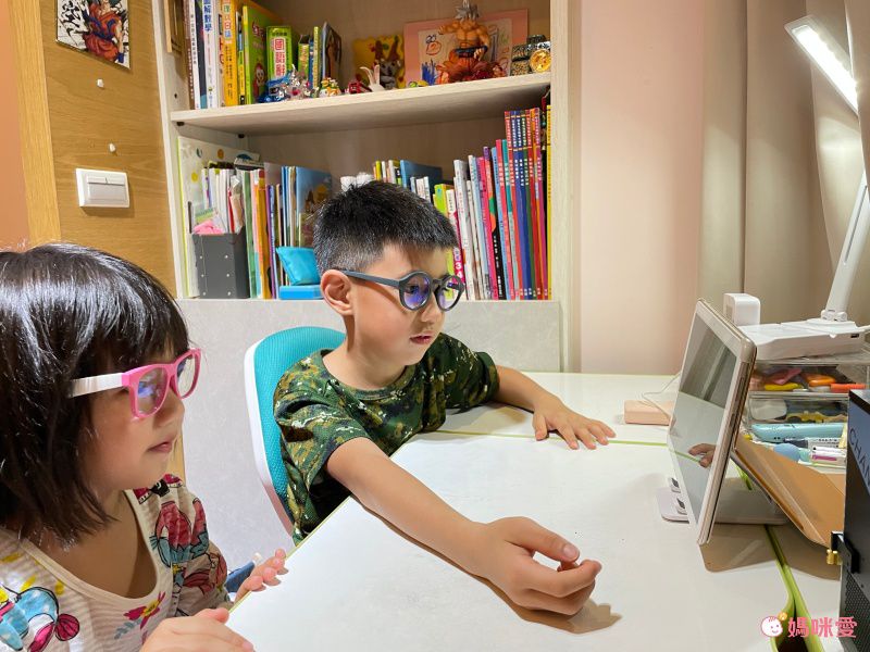 MiniTutu - 藍光眼鏡-圓框綠-綠色