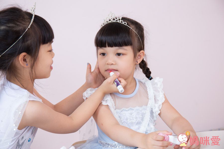 韓國 Shushu & Sassy 專業兒童彩妝沙龍品牌，孕媽咪也能用！