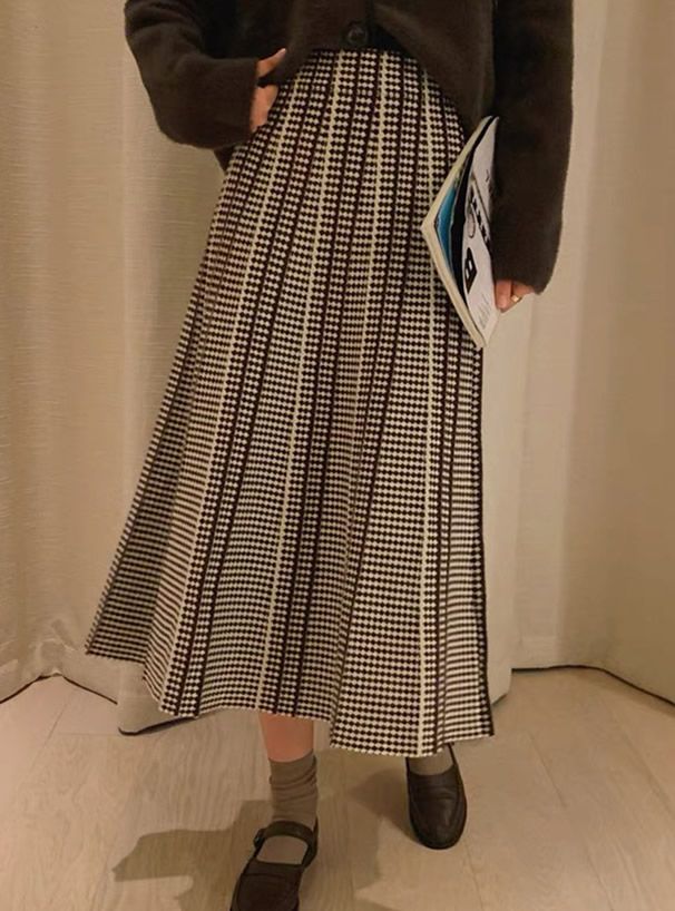 日本 GRL - 幾何圖騰立體針織百褶長裙-深咖啡