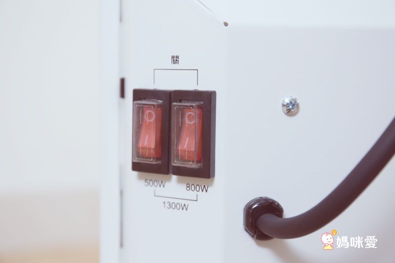 AIRMATE 艾美特 - ［IPX4防潑水認證］居浴兩用防潑水對流式電暖器HC51337G-雪花白