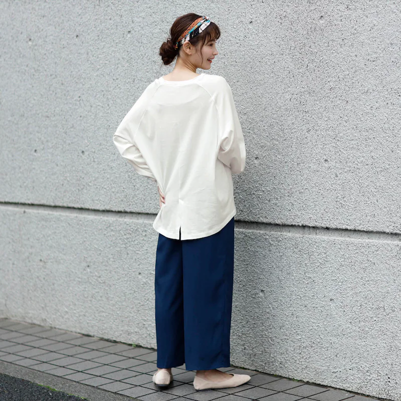 日本千趣會 - (媽媽 純棉低調英文印花長袖上衣-淺杏