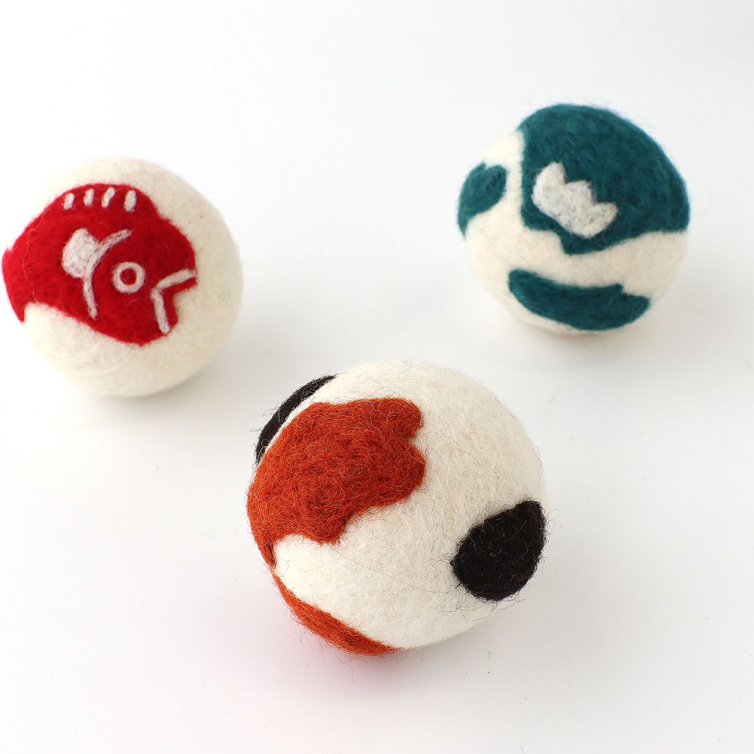 日本 TOMO - 100%尼泊爾羊毛烘衣球(3入組)-招財貓+不倒翁+幸運貓 (約φ6cm)