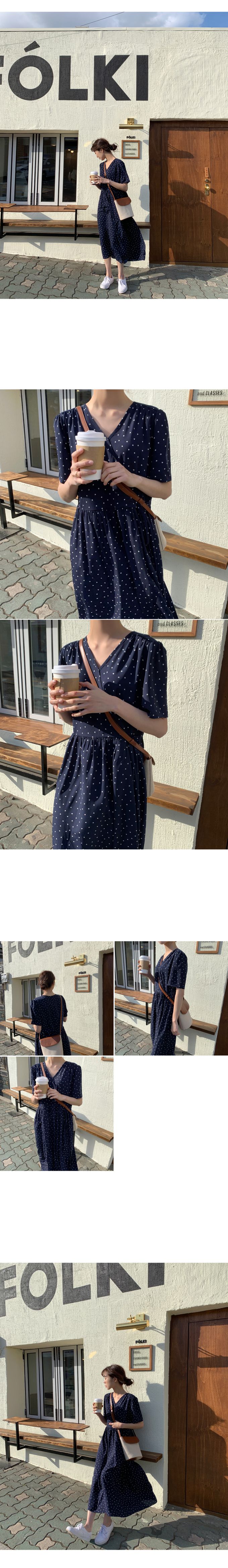 韓國 98doci - 滿版小愛心V領連身洋裝-深藍