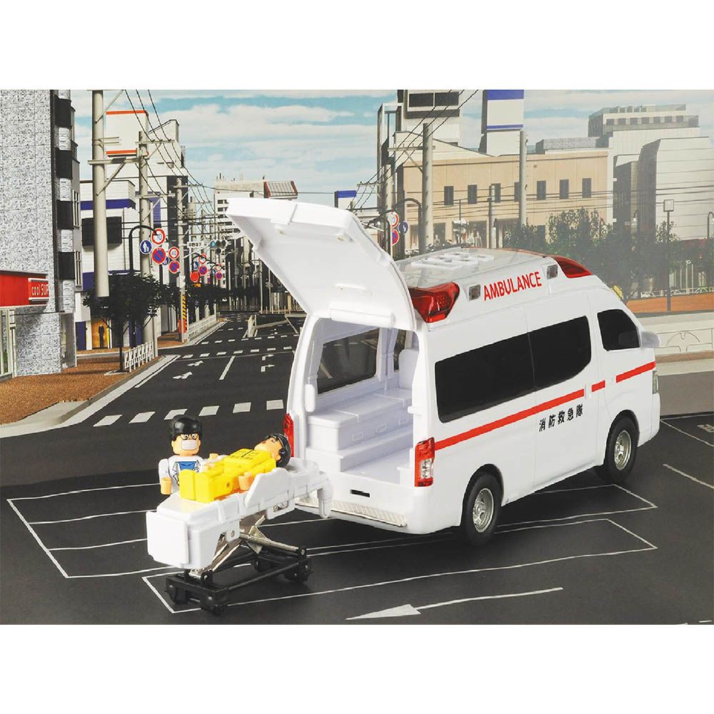 NISSAN Paramedic救護車