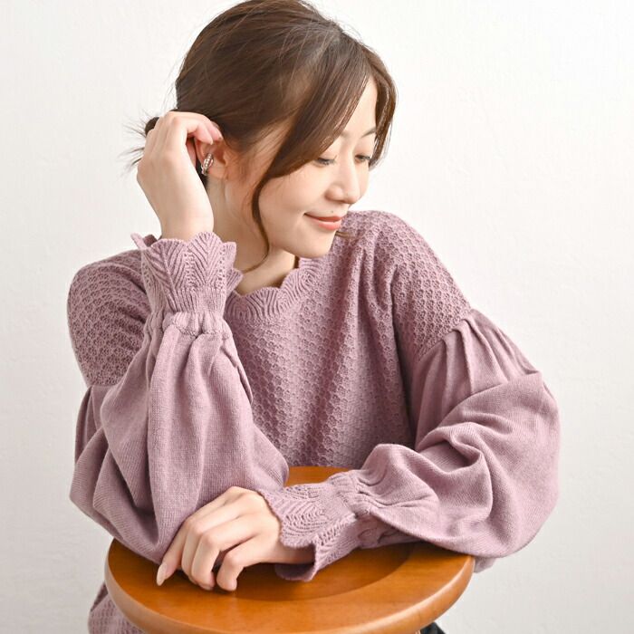 日本 ihuu - 氣質花瓣領糖果袖針織上衣-酒紅