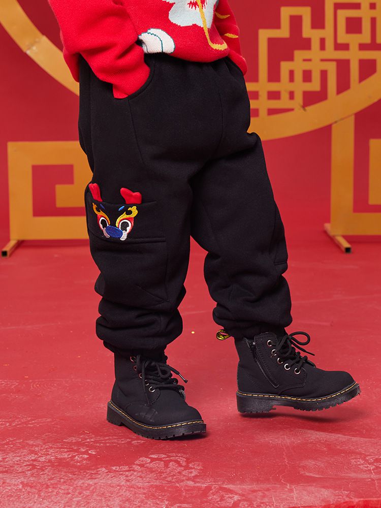 (加絨)喜氣拜年休閒長褲-立體龍角-黑色