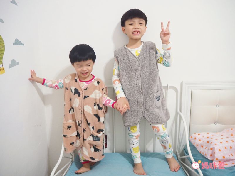 日本 AUBE - 毛茸茸長版保暖背心(兒童)-淺粉