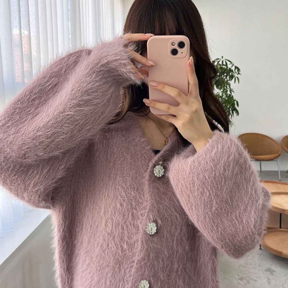 貴氣毛海感寶石鈕扣長版開襟衫-粉 (F)