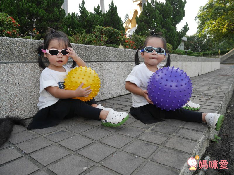 澳洲 Idol EYES - 兒童太陽眼鏡-Baby Warpz 2-粉紅色 (0-5歲嬰幼兒款)-附鏡面+一組鏡腳+兩組頭帶+透明耳掛+超細纖維眼鏡套