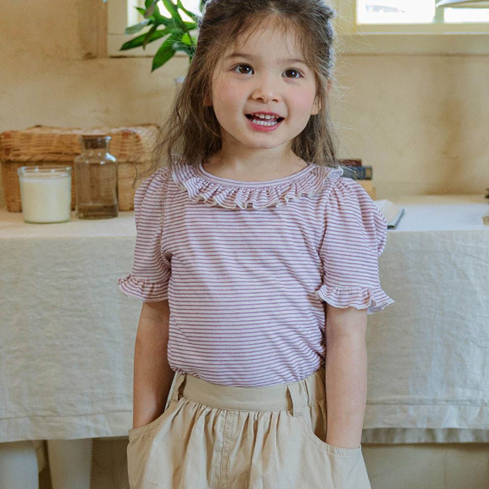 荷葉領點綴條紋公主袖上衣-藕粉