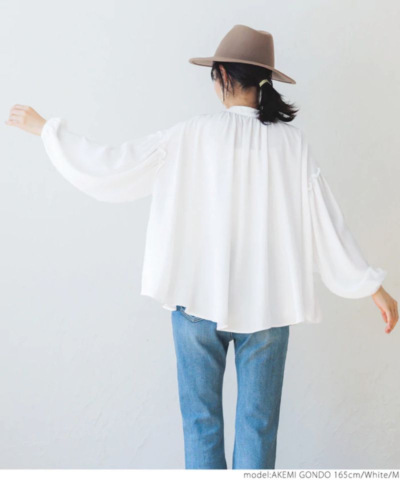 日本 COCA - 慵懶垂墜風圓領澎袖雪紡襯衫-黑