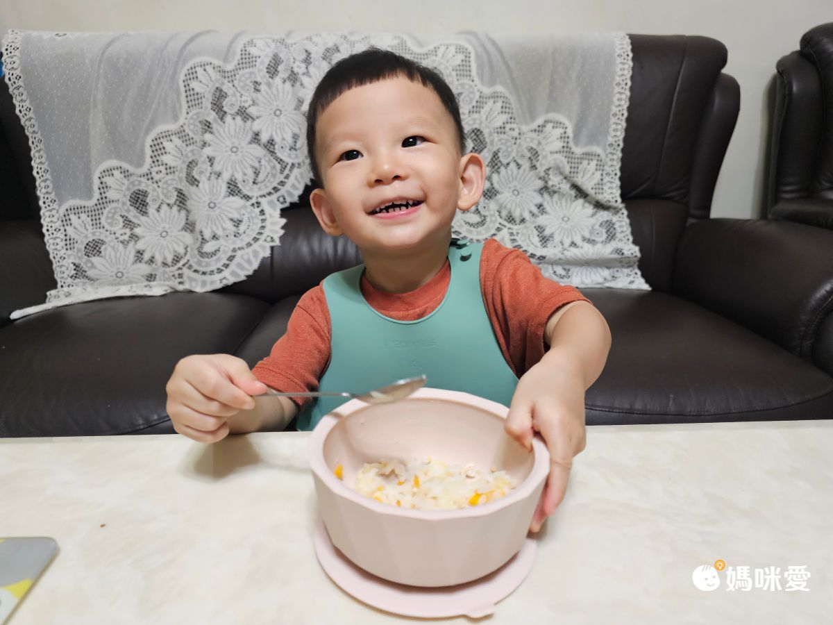 自由組裝好攜帶！台灣製【2angels】矽膠拼圖隨行餐盤